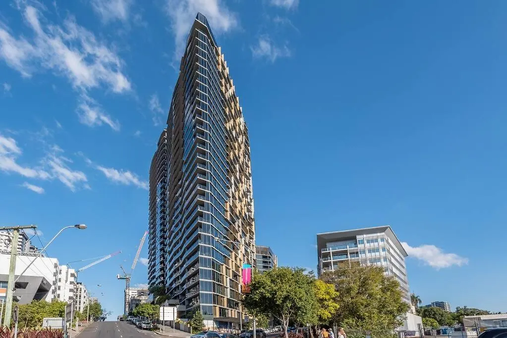 Convenient One-Bedroom Apartment In Brisbane Central Area