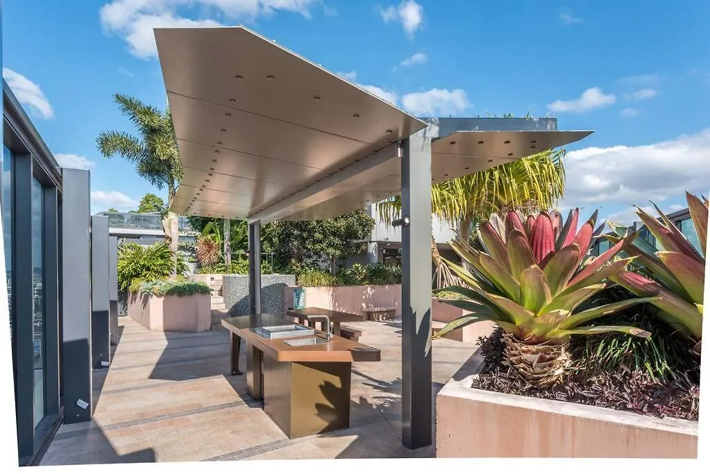 Convenient One-Bedroom Apartment In Brisbane Central Area Australia