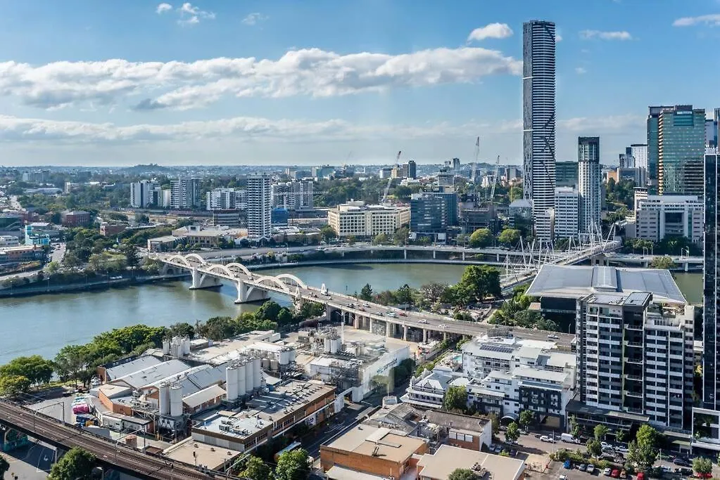 Convenient One-Bedroom Apartment In Brisbane Central Area